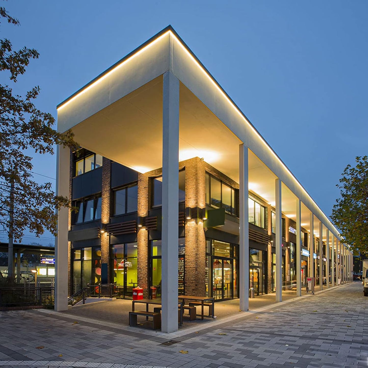 GZBtech Flexible LED Neon Rope Lights 16.4FT,AC 110-120V Waterproof Strip Light, 120LEDs/M Cuttable Connectable Neon Lighting for Indoor Outdoor Home Decor/Commercial Building Use-Warm White 5M