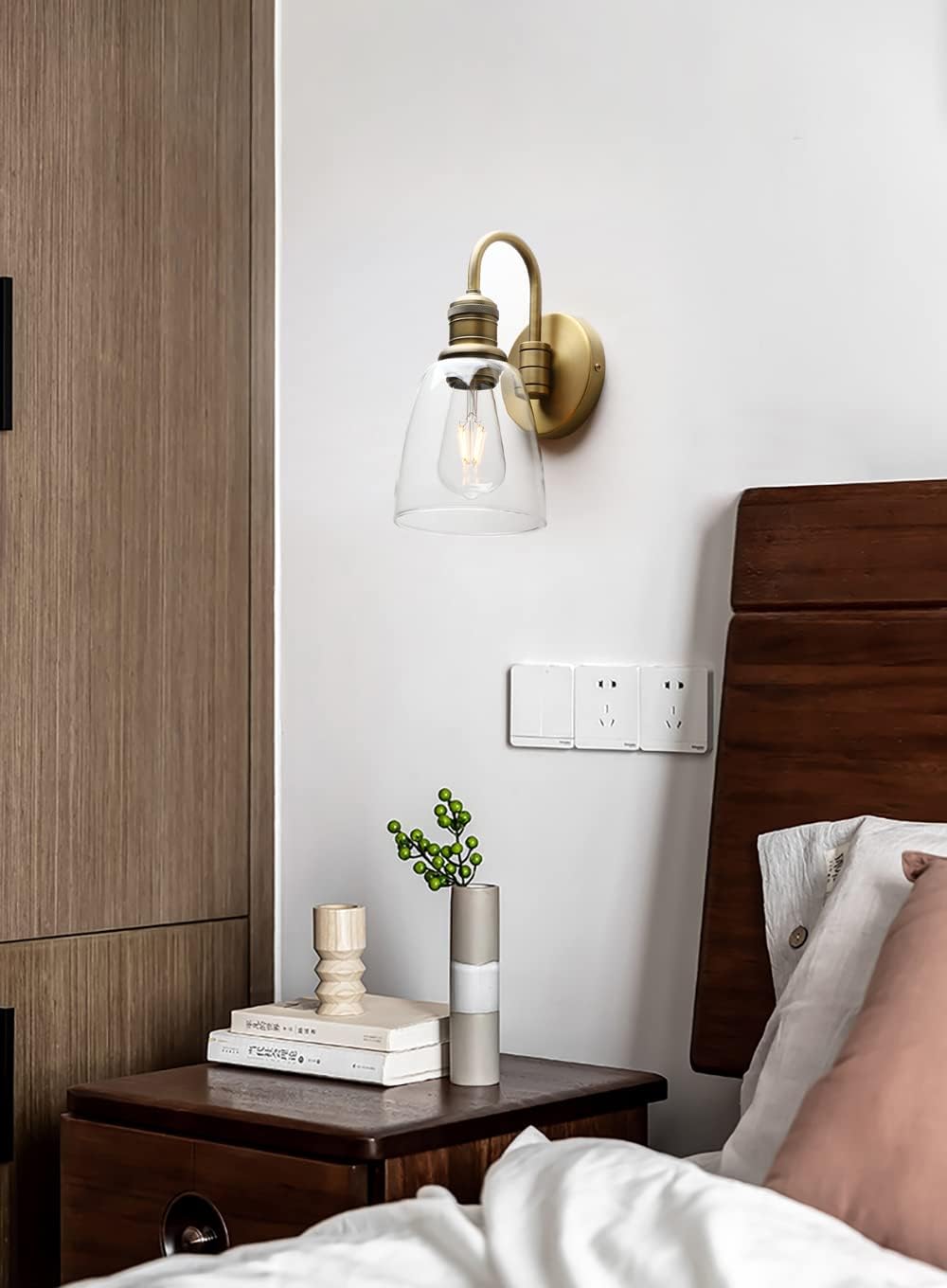 Yosoan 1-Light Brass Modern Vintage Indoor Wall Sconce, Vanity Single Luxury Hardwired Retro Textured Clear Oval Cone Glass Shade with Industrial Gooseneck Curved Rod Bathroom Lamp(Antique)