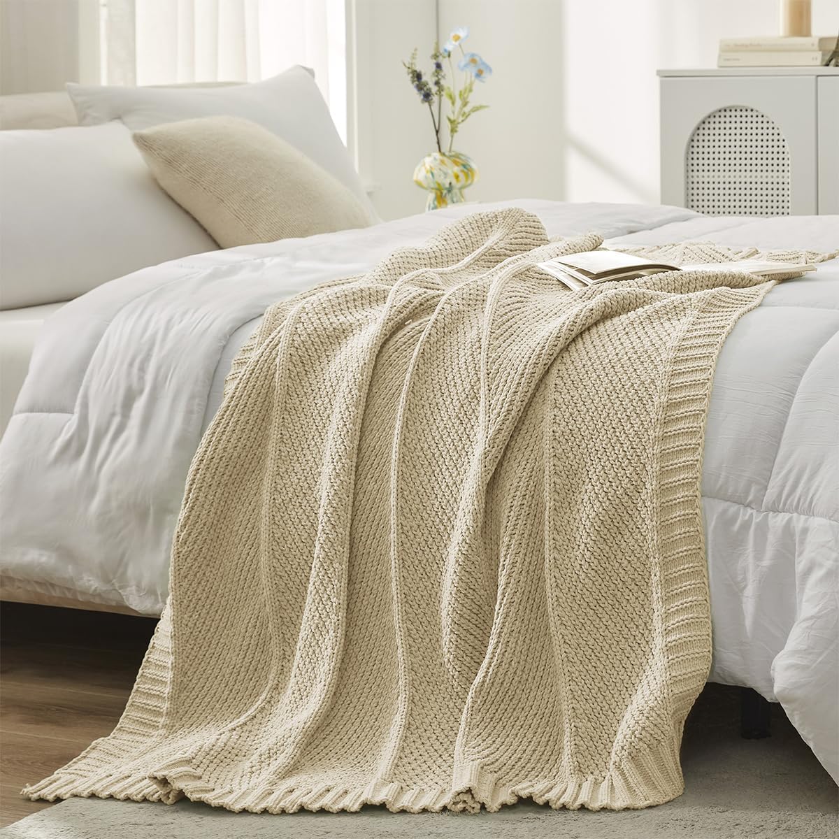 Amélie Home Chenille Knit Throw Blanket for Couch, Chevron Texture Decorative Soft Blanket for Sofa, Bed & Chair, 50"x60", Beige