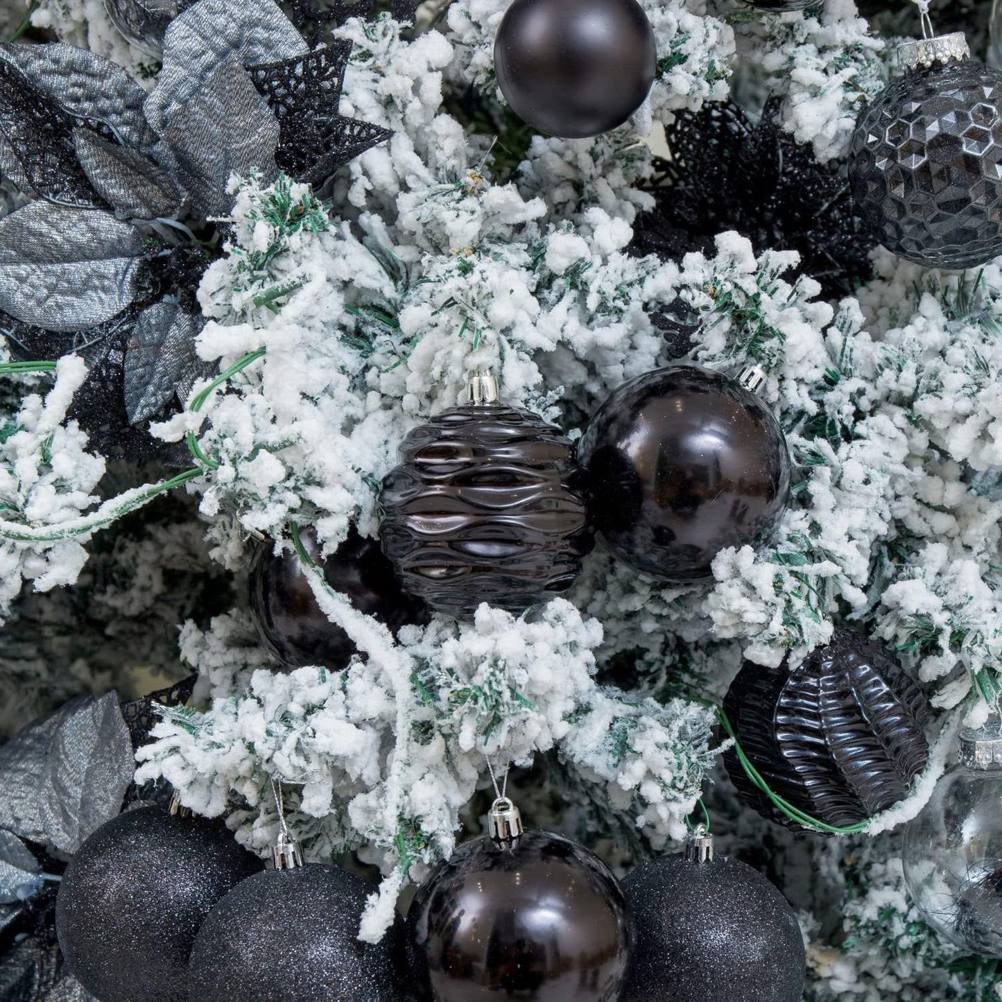 XmasExp 16ct Christmas Ball Ornaments Shatterproof Xmas Tree Hanging Balls Halloween Decorations Perfect for Holiday Wedding Christmas Halloween Decor(3.15", Black)