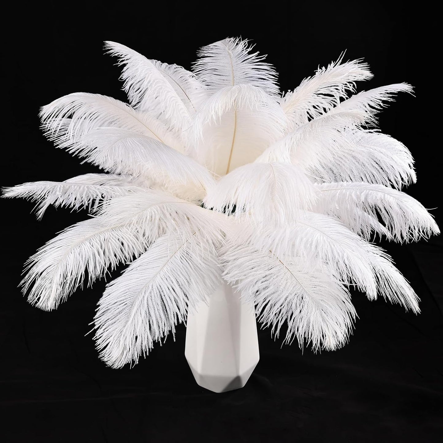THARAHT White Ostrich Feathers 12pcs Natural Bulk 8-10Inch 20cm-25cm for Crafts Wedding Party Centerpieces Christmas Tree Decoration Feathers