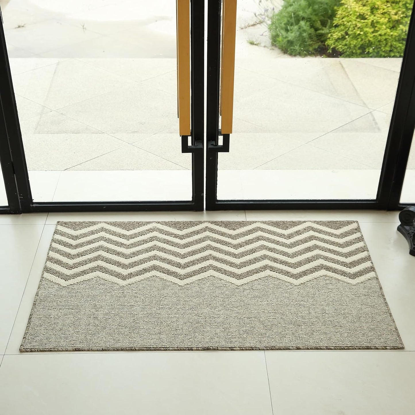 Indoor Doormat, Non-Slip Front Door Mats, Outdoor Welcome Mat Washable, Low Profile Indoor DoorMats for Entryway, Floor Inside Back Door Mats (23"x35")