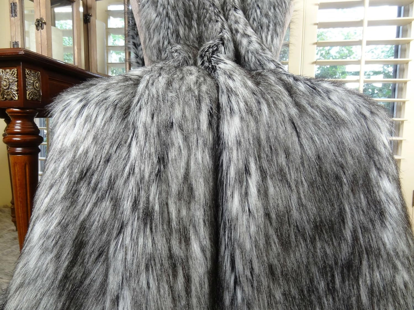 Exotic Siberian Husky Faux Faur Throw Blanket - Gray White Black Husky Fur - Gray Faux Fur Throw Blanket - Luxury Soft Faux Fur, Handmade in US, 16411