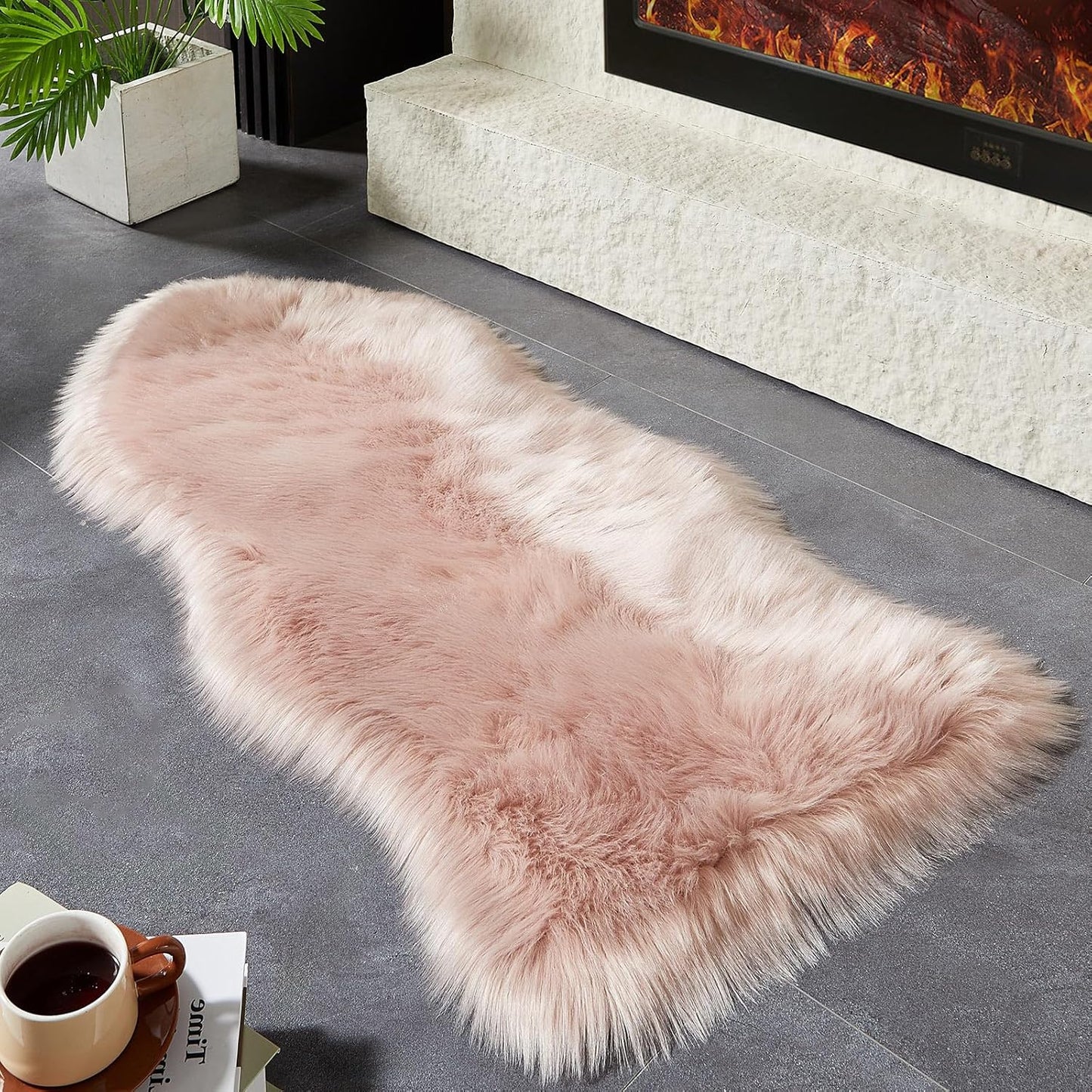 AMTOVO Faux Fur Rug, Pink Area Rug, Fluffy Sheepskin Rug, Fuzzy Ultra Soft 2 x 4 ft Shag Rugs for Bedroom Sofa Throw Cushion Room Decor, Sheepskin