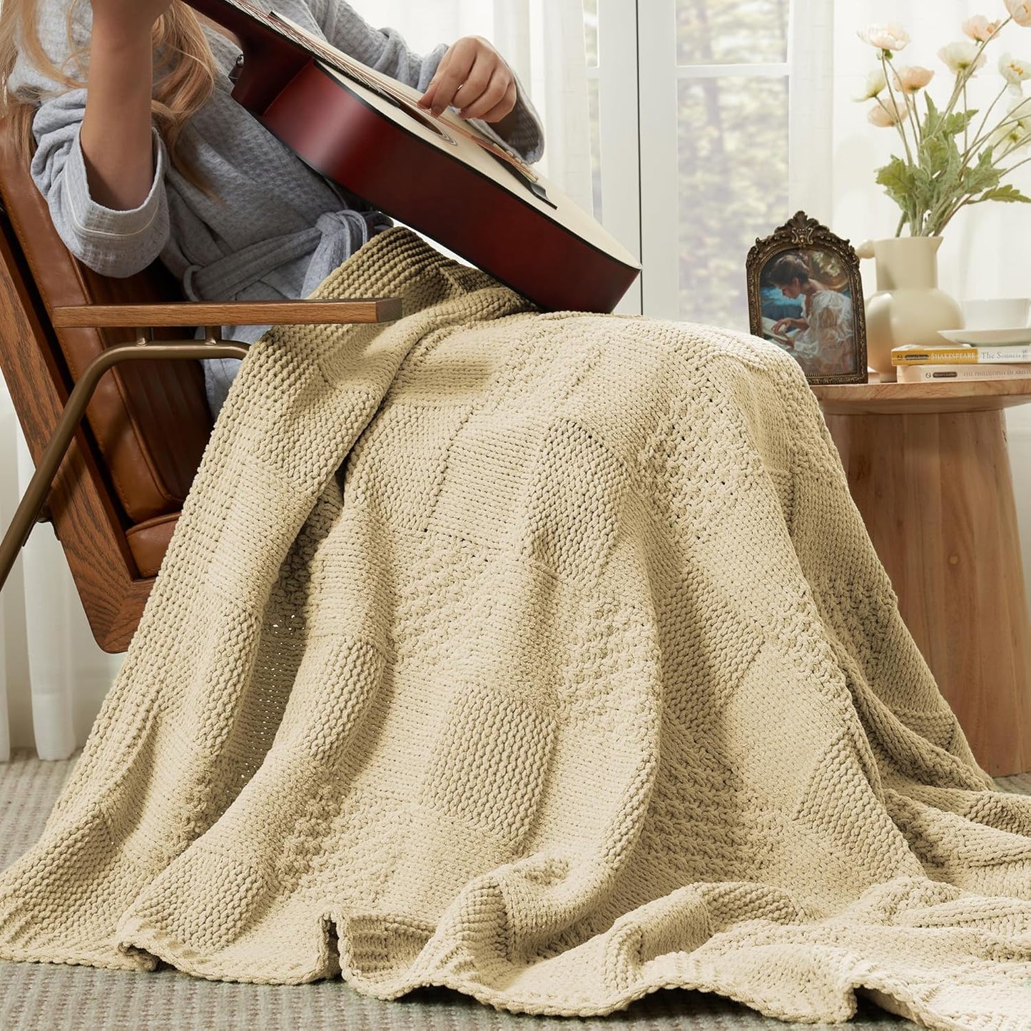 Amélie Home Chenille Knit Throw Blanket for Couch, Checkered Texture Decorative Soft Blanket for Sofa, Bed & Living Room, 50"x60", Beige