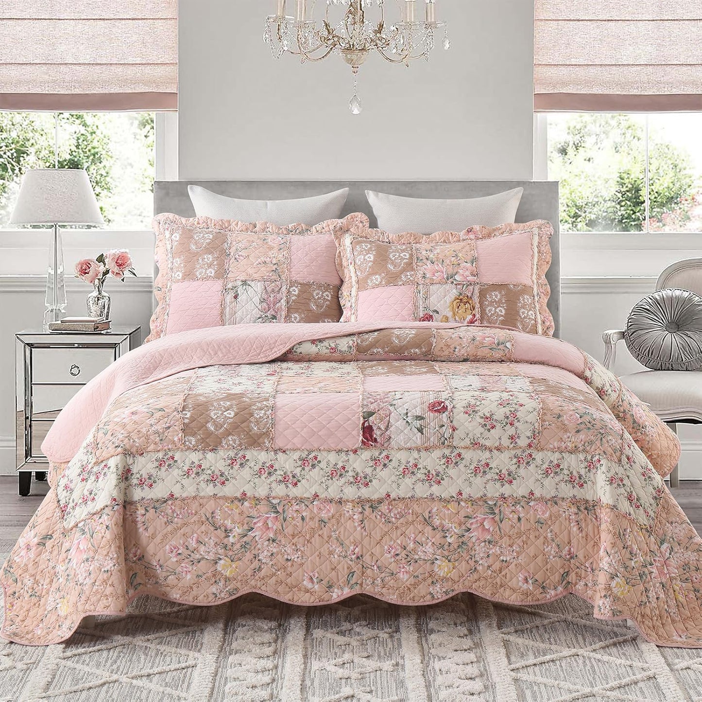 Yvooxny Quilts California King Patchwork Pink Floral Quilt Set Vintage Shabby Chic Botanical Quilted Bedspread 3-Piece Quilt Set with Ruffles for All Seasons, California King, 118 * 110 Inches